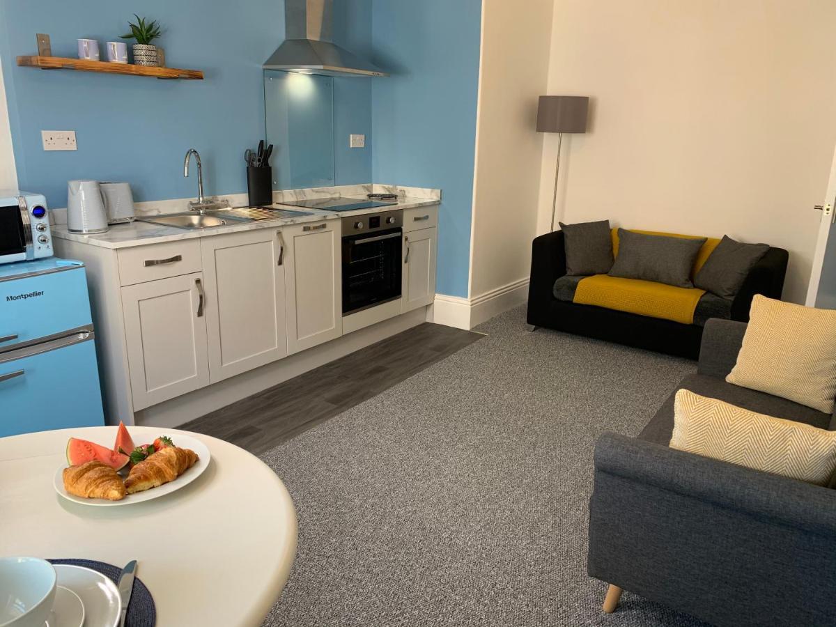 Seaspray Boutique Whitby Apartment ภายนอก รูปภาพ