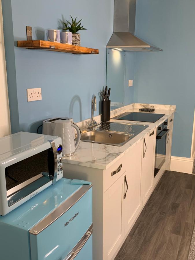 Seaspray Boutique Whitby Apartment ภายนอก รูปภาพ