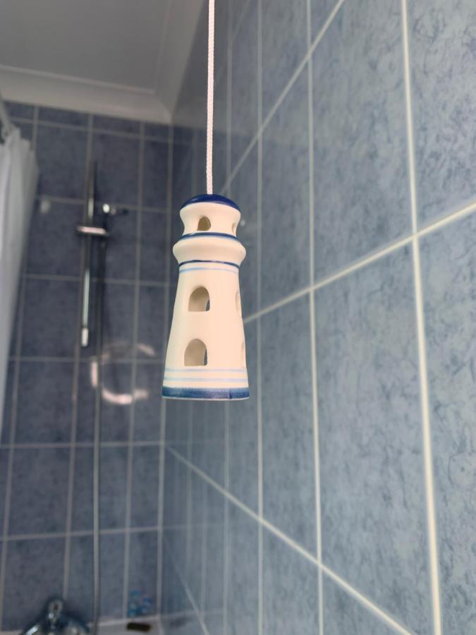Seaspray Boutique Whitby Apartment ภายนอก รูปภาพ